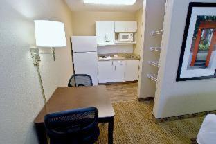 Mainstay Suites Knoxville - Cedar Bluff חדר תמונה
